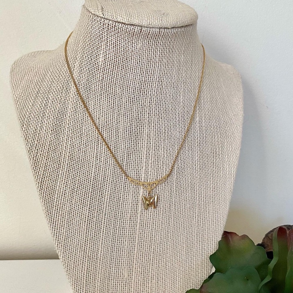 Stunning Vintage 1990’s Gold Butterfly Necklace - Picture 6 of 6
